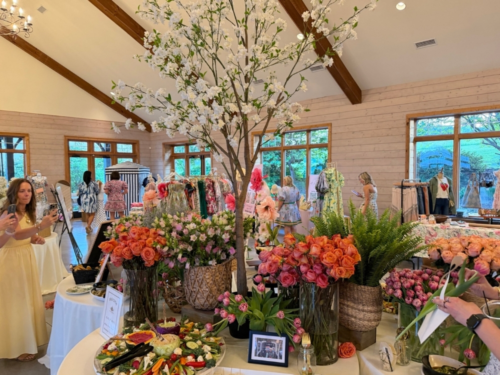 Helping Mamas Knoxville's Bloom Bash
